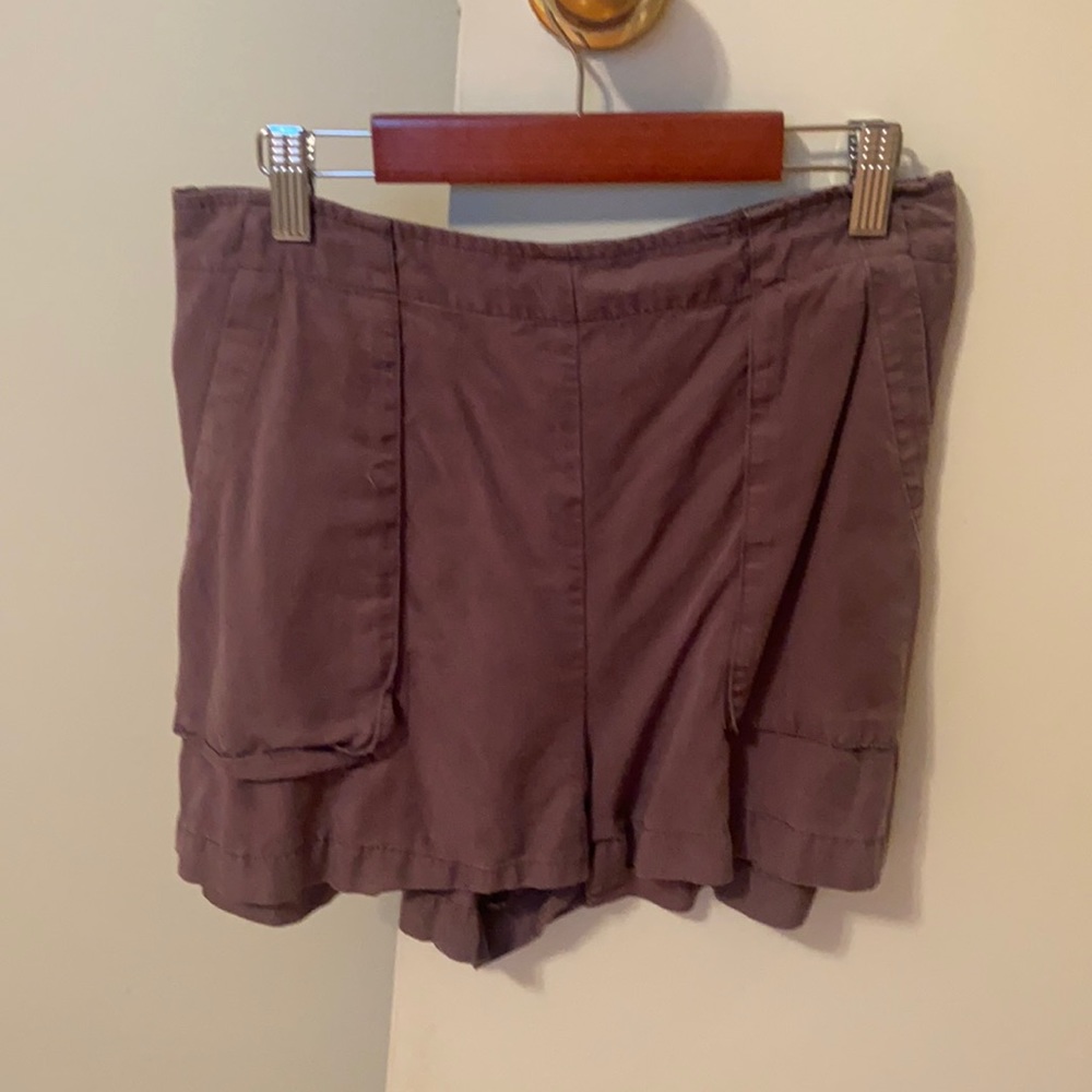BCBG Brown cotton shorts small